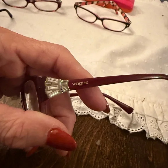 Set of 7 designer eyeglass frames - Picture 4 of 10